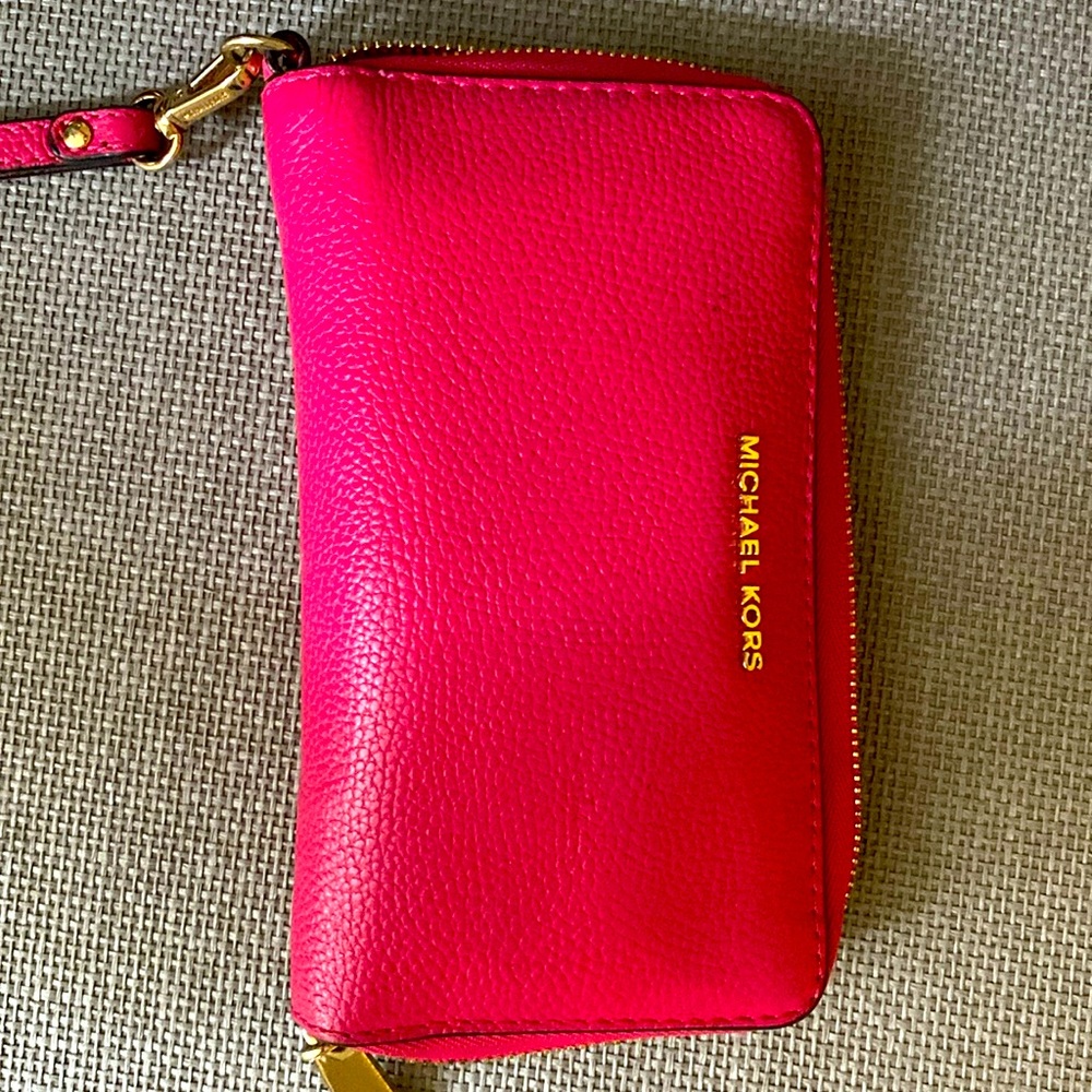 Michael Kors Wristlet